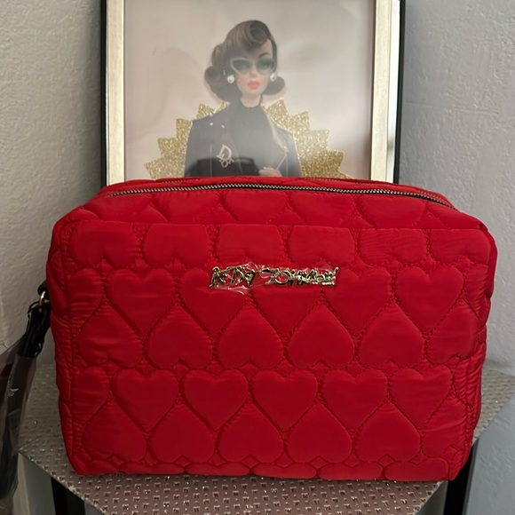 Betsey Johnson Handbags - 💕Final Price💕 BETSEY JOHNSON Cosmetics Toiletries Makeup Case Bag Red Hearts